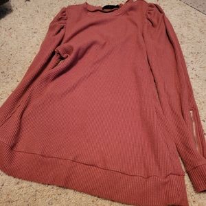 Doe & Rae women's sweater size S, coral